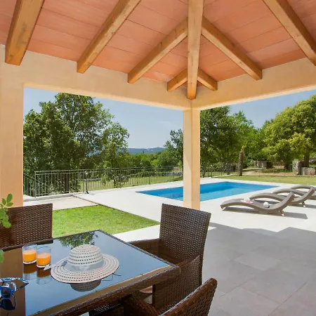 Palachina Antishova By Interhome * Plomin