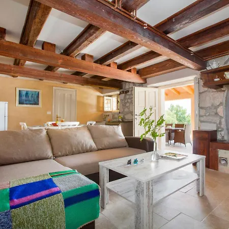 Palachina Antishova By Interhome