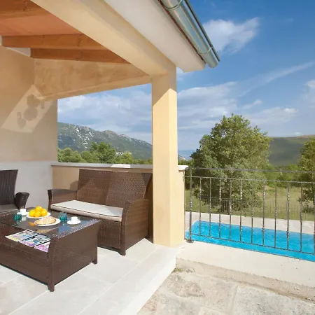 Palachina Antishova By Interhome Plomin